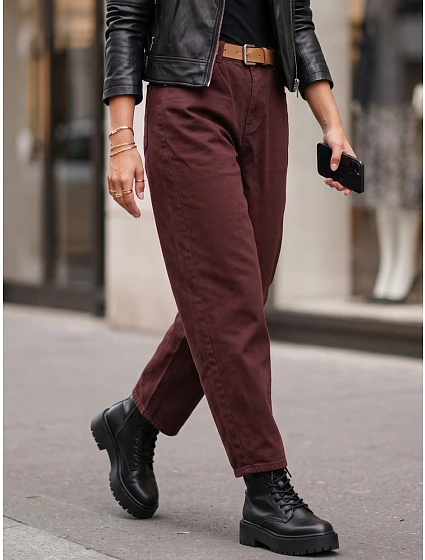 Jeansy damskie z wysokim stanem mom fit z paskiem  model 22363306 - FashionStreet