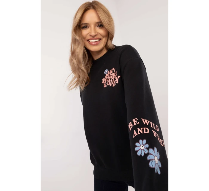 Model mikiny s kapucňou 203487 Podúroveň Model mikiny s kapucňou 203487 Podúroveň