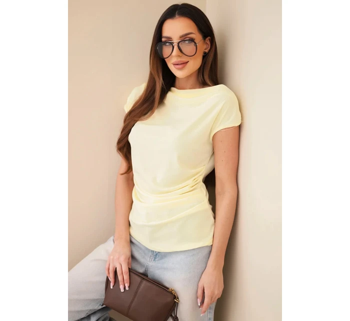 Dámska rebrovaná blúzka z viskózy s vodným výstrihom a riasením žltá