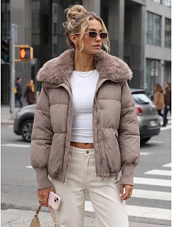 Dámska zimná prešívaná bunda s kožušinou v farbe taupe, FashionStreet TY5820
