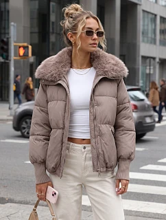 Dámská zimní prošívaná bunda s kožešinou v barvě taupe, FashionStreet TY5820