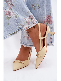 Sandále na podpätku model 227447 Krok vo veľkom štýle