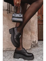 Dámské polobotky s přezkou ekokůže černé model 21714769 - Boto Dámské polobotky s přezkou ekokůže černé model 21714769 - Boto