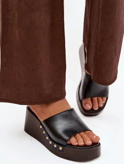 Dámské nazouváky na platformě se zlatými nýty Černé Arionne