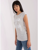 Svetlošedé bavlnené tričko s nápisom