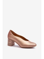 Elegantní kožené lodičky na podpatku model 21661319 zlaté - Maciejka