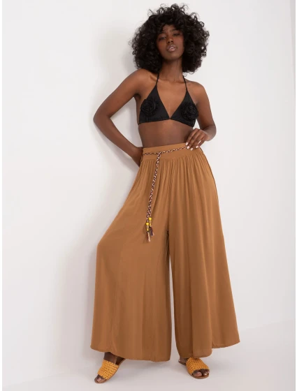 Spodnie TW SP BI model 20100892 camelowy - FPrice Spodnie TW SP BI model 20100892 camelowy - FPrice