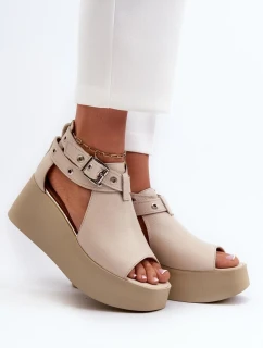 Model topánok na klinoch 196627 Krok v štýle