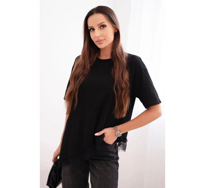 Dámska asymetrická bavlnená blúzka s čipkovanou spodnou časťou čierna Dámska asymetrická bavlnená blúzka s čipkovanou spodnou časťou čierna
