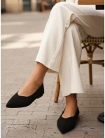 Dámske semišové baleríny so špicatou špičkou čierne FashionStreet ZY1424