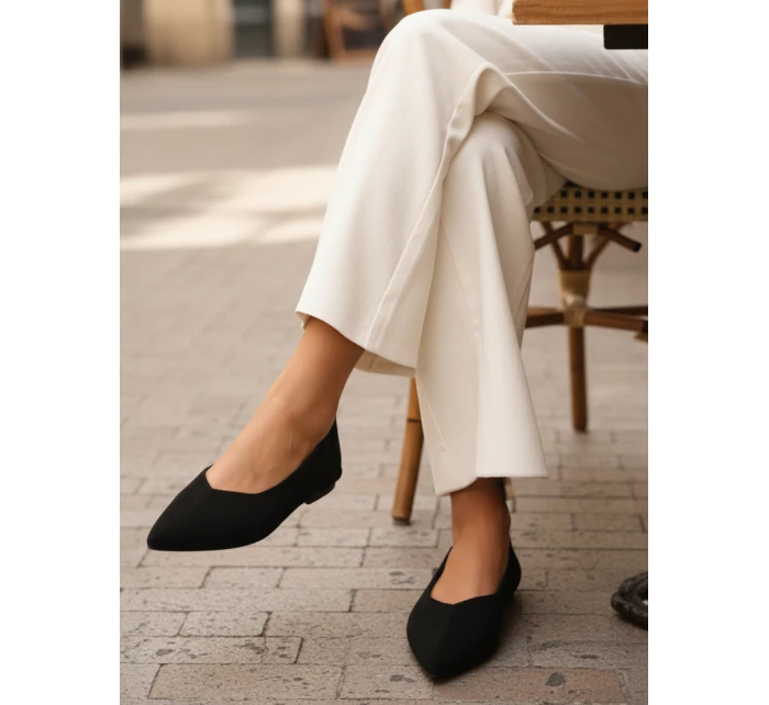 Dámske semišové baleríny so špicatou špičkou čierne FashionStreet ZY1424