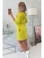 Šaty s kapucí a kapsami na kiwi Šaty s kapucí a kapsami na kiwi