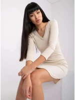 Šaty RV SK model 17338899 světle béžová - FPrice Šaty RV SK model 17338899 světle béžová - FPrice