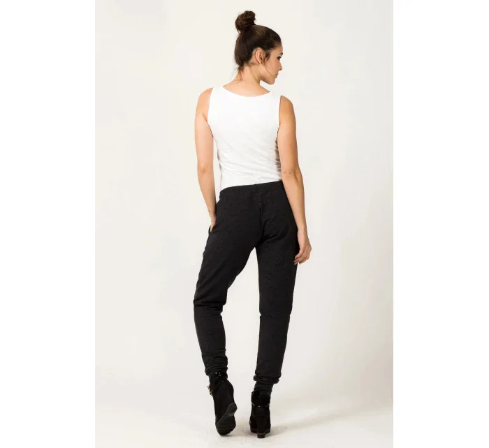 Teplákové nohavice Alina 1 tmavo šedé - Tessita Teplákové nohavice Alina 1 tmavo šedé - Tessita