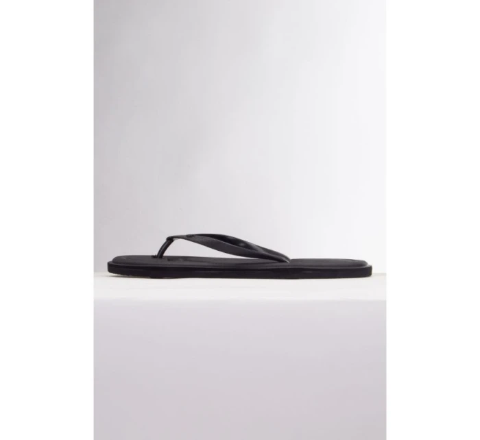 Žabky W model 18713391 - 4F Žabky W model 18713391 - 4F