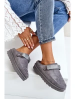 Dámské Teplé Pantofle S Kožešinou Na Platformě Šedé model 21671351 - Boto Dámské Teplé Pantofle S Kožešinou Na Platformě Šedé model 21671351 - Boto