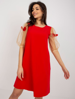 Červené koktailové šaty s 3D kvetmi