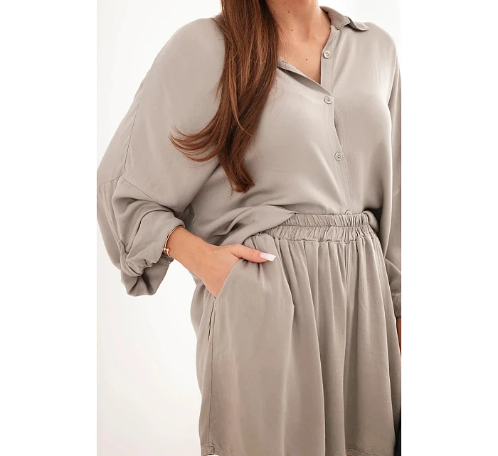 Dámska viskózna košeľa s gombíkmi a voľné fango šortky