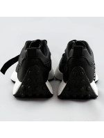 Černé sportovní boty s řetízkem model 17209368