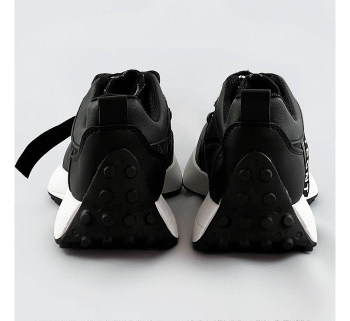 Černé sportovní boty s řetízkem model 17209368