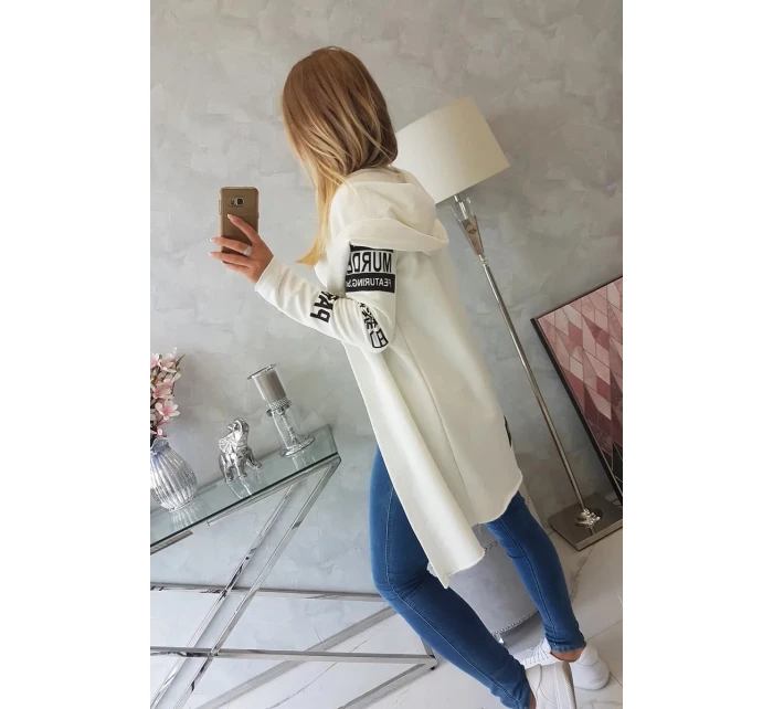 Voľný sveter s nápisom 033 krémový - Kesi