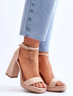 Módní semišové sandály na podpatku Béžové model 20004309 - Kesi