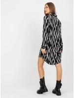 Sukienka TO SK  czarno biały model 21110886 - FPrice