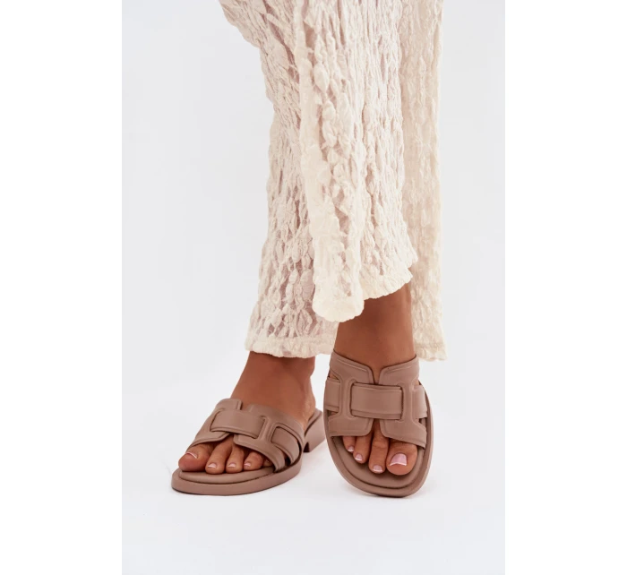 Dámské nazouváky na ploché podrážce tmavě béžové Lorania