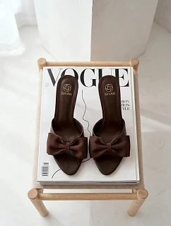 Dámské lodičky na podpatku s mašlí Čokoládové model 22101209 - Boto