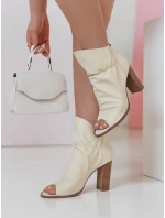 Dámské lodičky na jehlovém podpatku beige Dstreet model 21984984 - FashionStreet