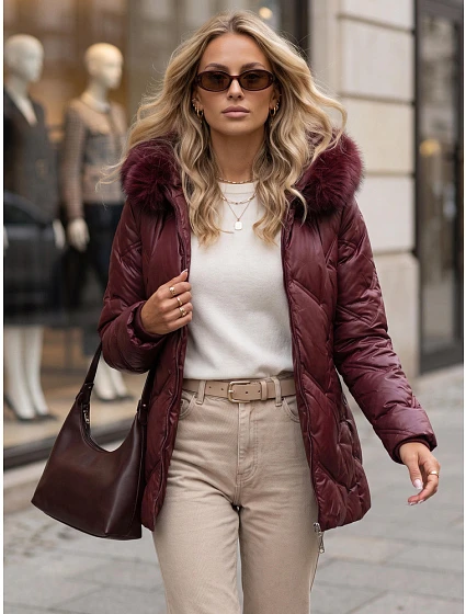 Dámska zimná prešívaná bunda LOVEINSIDE s kožušinovým lemom, bordová, FashionStreet TY5813 Dámska zimná prešívaná bunda LOVEINSIDE s kožušinovým lemom, bordová, FashionStreet TY5813