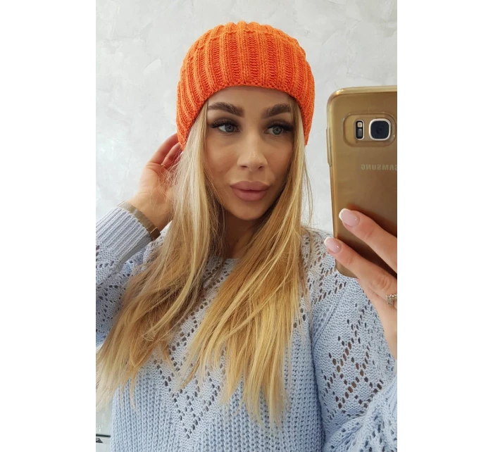 Čiapka s rolovaním Magda K293 orange neon Čiapka s rolovaním Magda K293 orange neon
