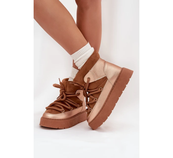 Nízké dámské sněhule s kožíškem a šněrováním Camel model 21705646 - Boto Nízké dámské sněhule s kožíškem a šněrováním Camel model 21705646 - Boto