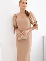 Šaty s viazanými rukávmi Velbloud