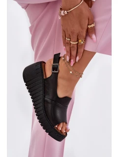 Sandały Damskie Z Naturalnej Skóry Na Koturnie Artiker 54C0791 Czarne