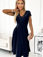 381-4 LINDA - šifónové šaty s čipkovým výstrihom - ZELENÉ