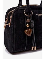 Eko semišová kabelka s přívěskem Černá model 22111552 - Flora&Co