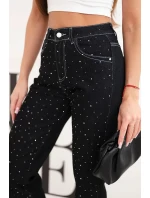 Dámske džínsy s vysokým pásom a ozdobami čierne Dámske džínsy s vysokým pásom a ozdobami čierne