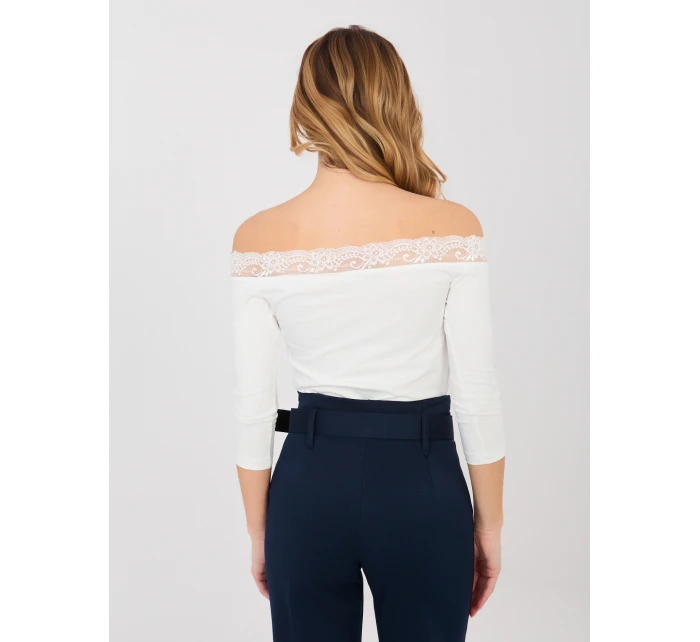 Bluzka RV BZ model 22013865 ecru - FPrice Bluzka RV BZ model 22013865 ecru - FPrice
