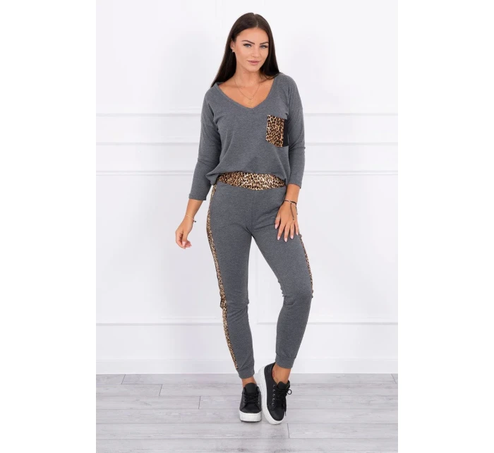 Sada s leopardím vzorem v grafitové barvě Sada s leopardím vzorem v grafitové barvě