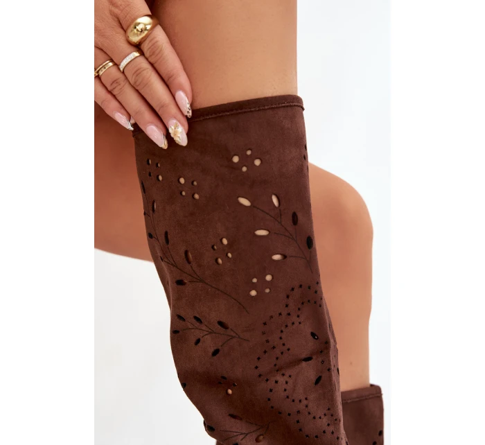 Dámske perforované čižmy na podpätku Helinna - chocolate