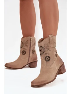 Topánky na podpätku model 222961 Krok vo veľkom štýle