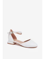 Dětské Lesklé Sandály Na Nízkém Podpatku Bílé Nelly Dětské Lesklé Sandály Na Nízkém Podpatku Bílé Nelly