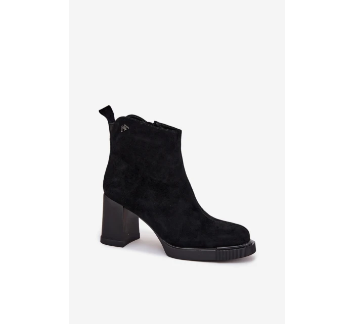 Topánky na podpätku model 217801 Krok vo veľkom štýle