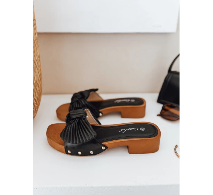 Dámské žabky black Dstreet model 21990294 - FashionStreet