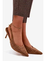 Dámské síťované sandály na podpatku z imitace semiše světle hnědé model 22125614 - Boto