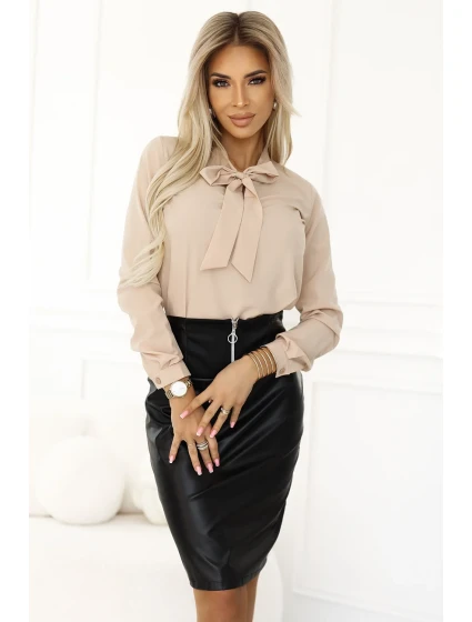 Béžová dámská halenka v stylu s dlouhými rukávy a s vázáním ve přední části model 20897084 - numoco Béžová dámská halenka v stylu s dlouhými rukávy a s vázáním ve přední části model 20897084 - numoco