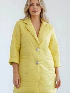 Dámska prešívaná bunda s ozdobnými gombíkmi a golierom v žltej farbe
