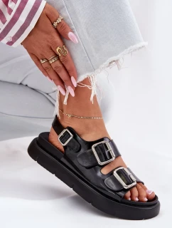 Dámske lakované sandále s prackami Big Star - čierne