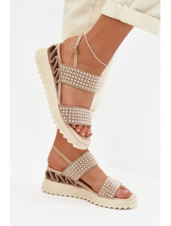 Model topánok na klinoch 225204 Krok v štýle